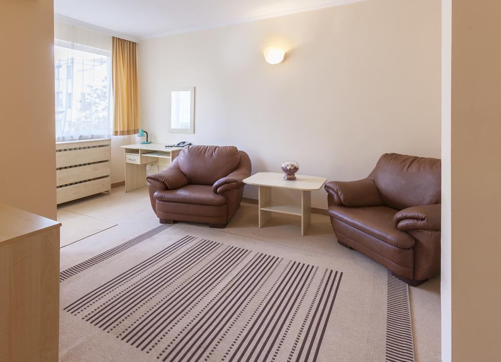 Family Hotel Central Burgas City Pokoj fotografie